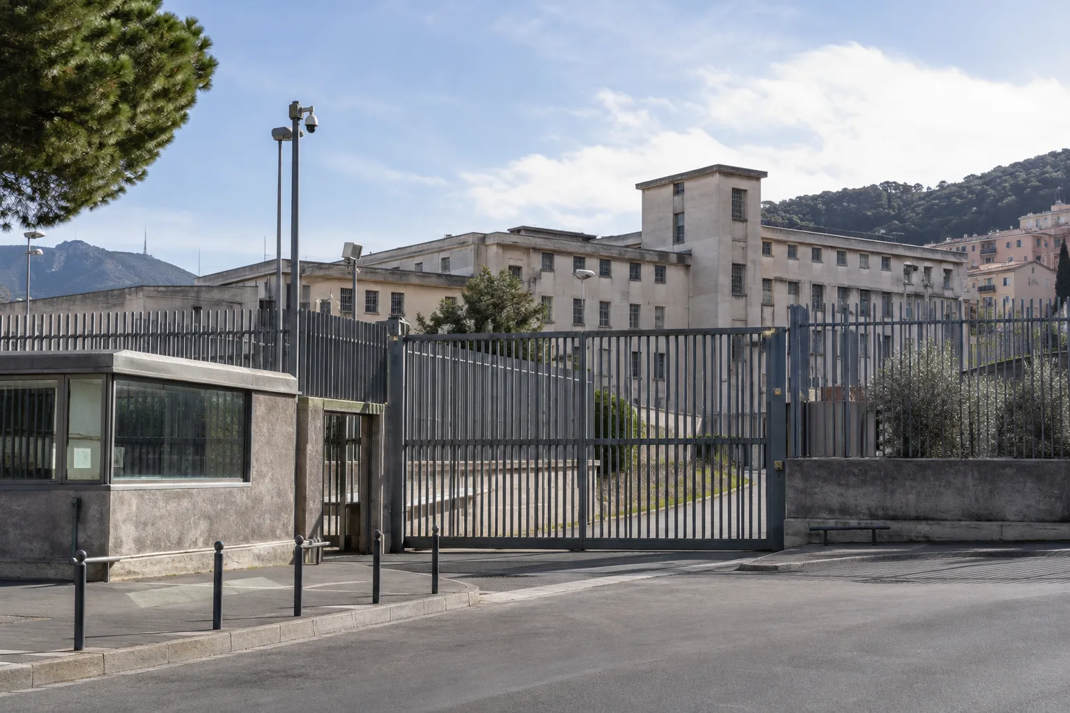 Detenuto di Marassi non rientra dalla semilibertà: arrestato a Milano per un furto in appartamento