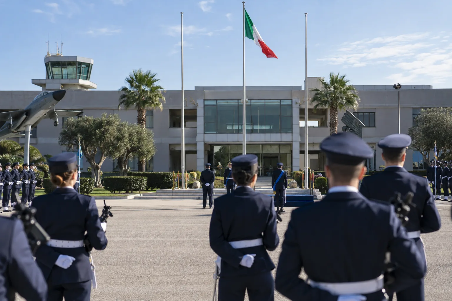 Cambio di comando al Quartier Generale del Comando Scuole dell’Aeronautica a Bari Palese