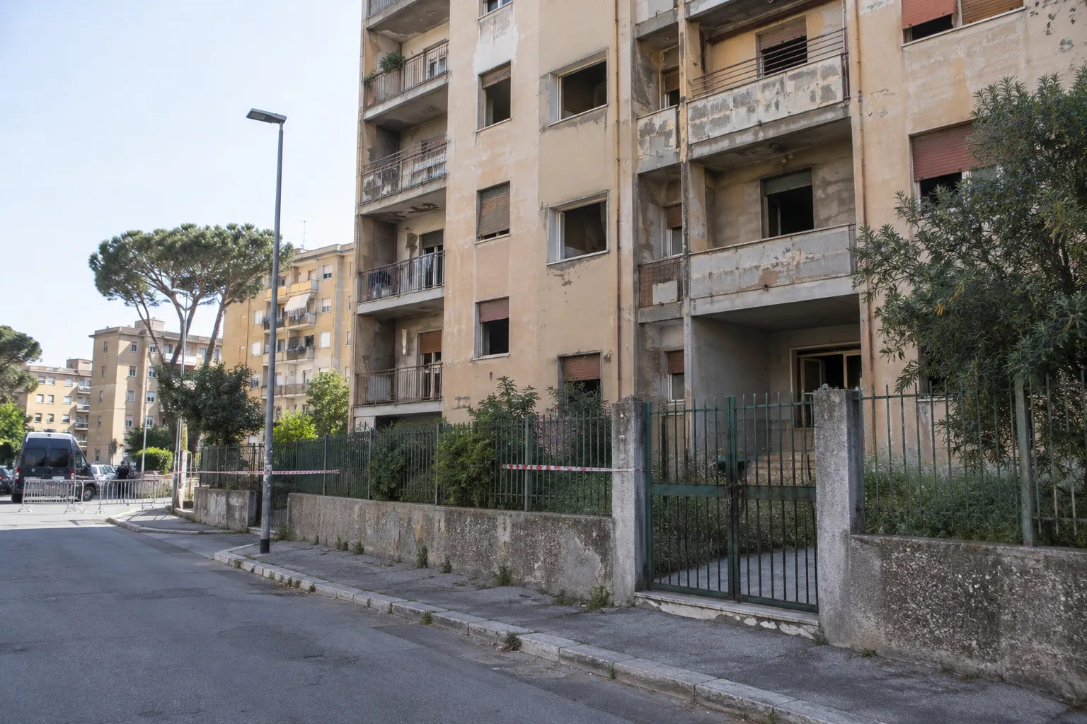Tor Sapienza, nuovo tentativo di rientro nel palazzo di via Cesare Tallone dopo lo sgombero del 29 settembre