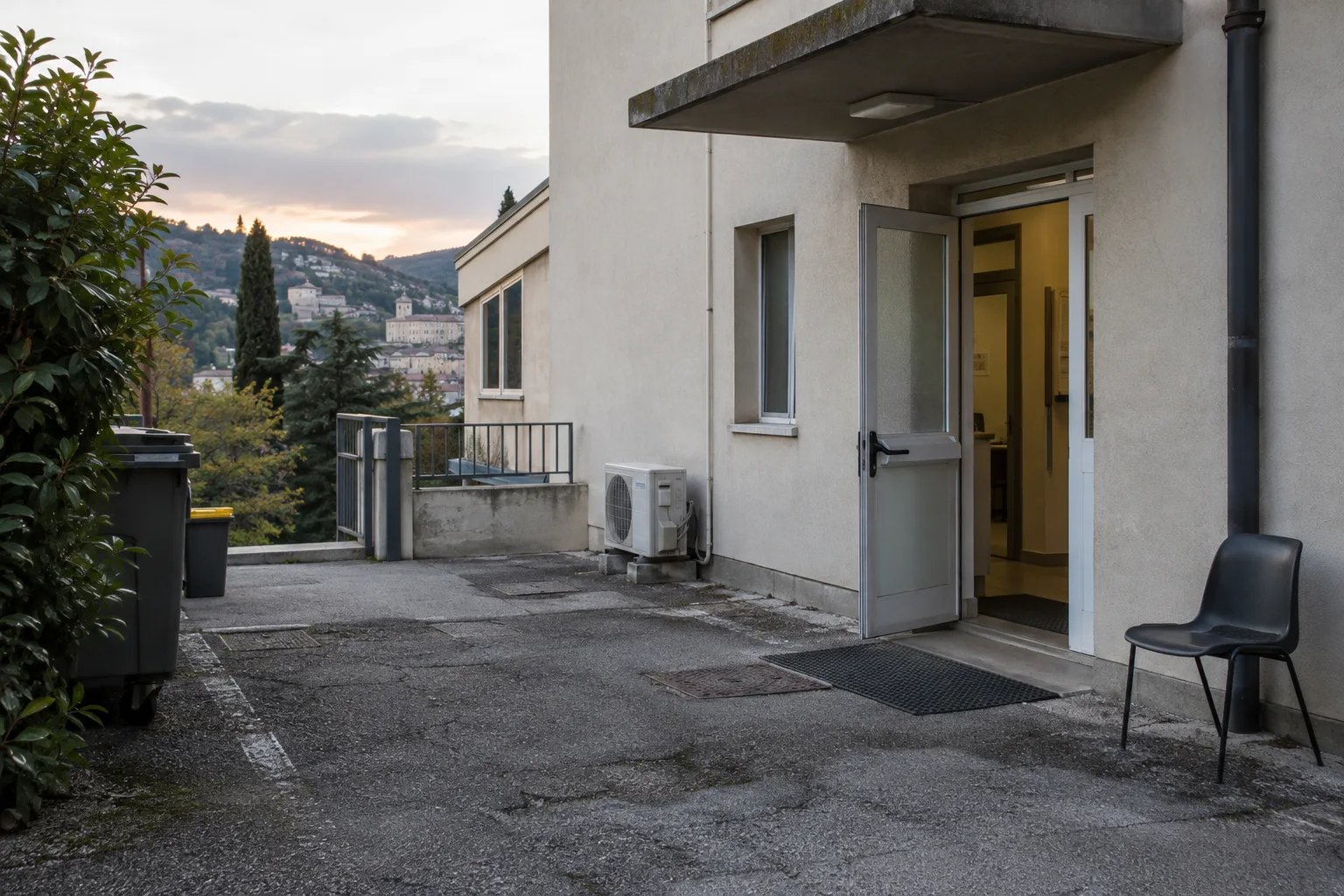 Tentata rapina al Cup di Gubbio: dipendente urla e mette in fuga i due malviventi