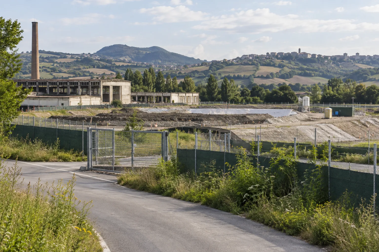 Cesetti chiede un Protocollo per sbloccare le bonifiche: tra i siti finanziati anche diverse aree del Pesarese